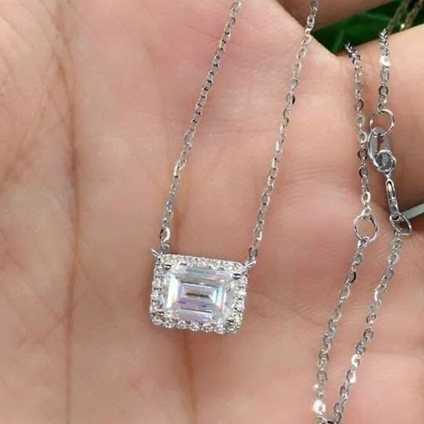 The Beauty Box luxury pendant necklace in 925 silver - Image 1