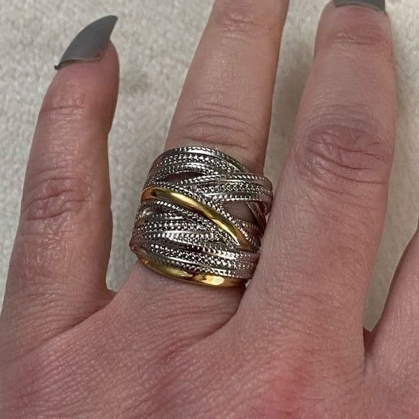 The Designer 2 Tone 925 Silver Statement Ring sz 9 - Thumbnail 6
