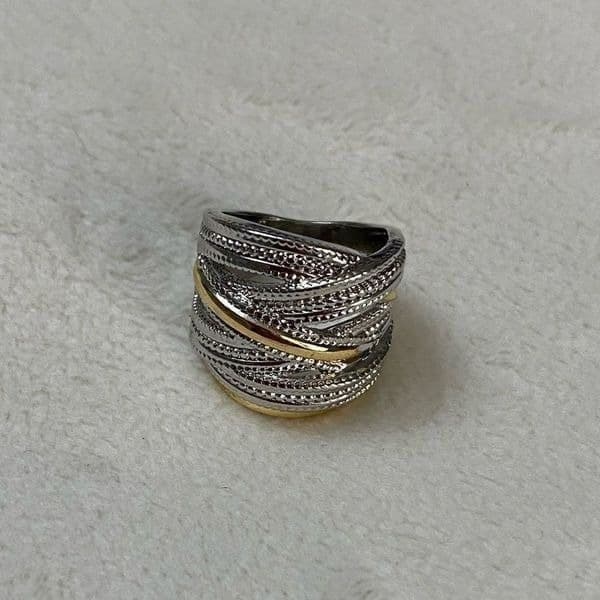 The Designer 2 Tone 925 Silver Statement Ring sz 9 - Thumbnail 9