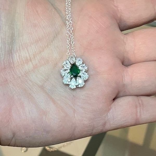 The Emerald Passion pendant in 925 and cubic zirconia - Thumbnail 6