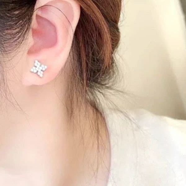 The Fabulous Four Points Dainty 925/White Sapphire Drop stud earrings - Thumbnail 7