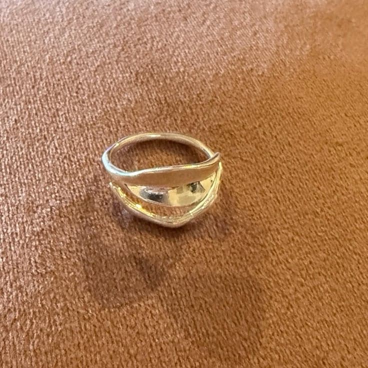 The Gentle Leaf Ring in sterling silver adjustable - Thumbnail 8