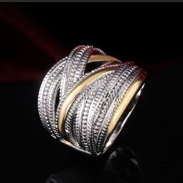The Designer 2 Tone 925 Silver Statement Ring sz 9 - Thumbnail 2