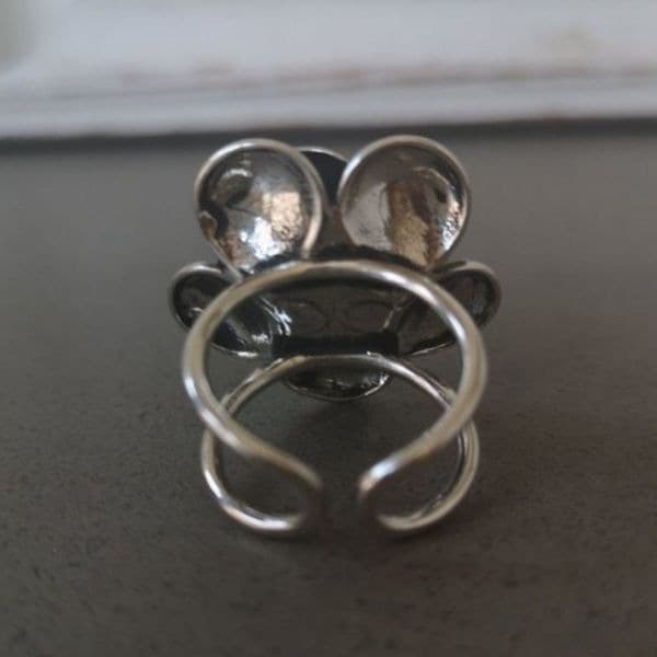 The Oversized antiqued flower statement ring in 925 - Thumbnail 5