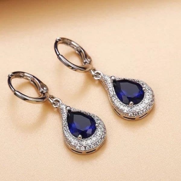 The Heirloom Blue Drop earring 925 and sapphire - Image 1