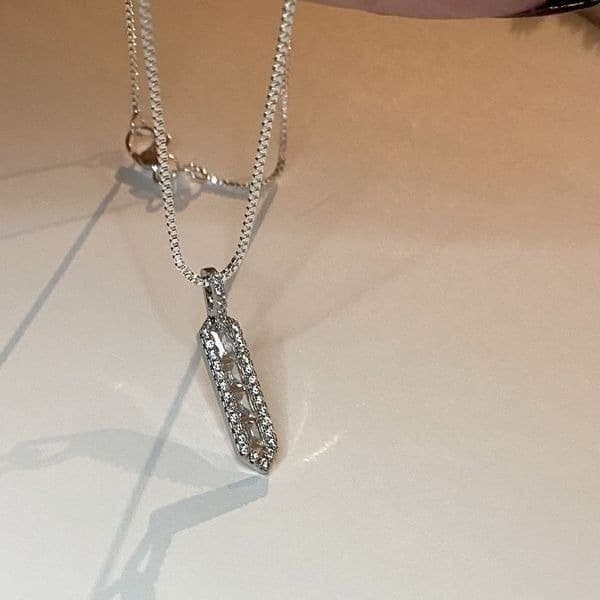 The Empire Estate inspired 925 White Sapphire Pendant necklace - Thumbnail 3
