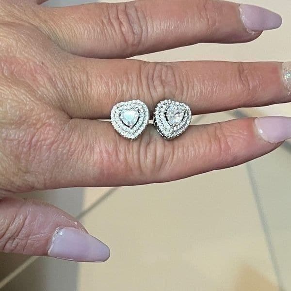 The Double Heart Earrings in 925 and brilliant cubic zirconia - Thumbnail 9
