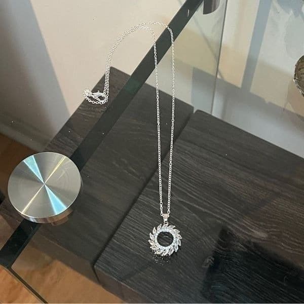 The Infinite Swirl Pendant Necklace in 925 silver and cubic zirconia - Thumbnail 11