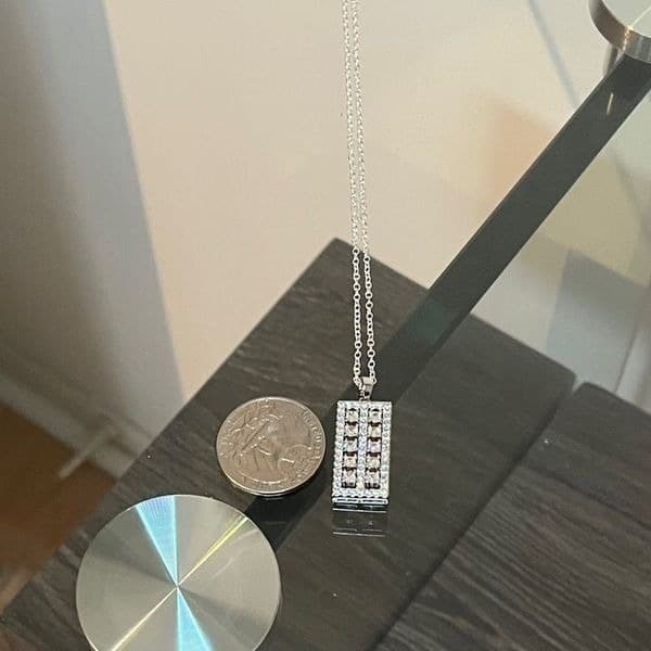 The Ravishing Rectangle pendant necklace in 925 silver and cubic zirconia - Thumbnail 9
