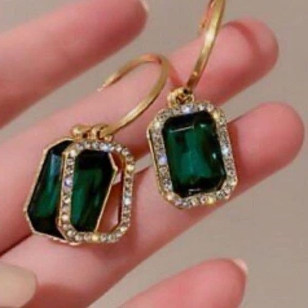 The Envy earring in gold - Thumbnail 7