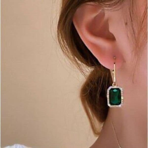 The Envy earring in gold - Thumbnail 6