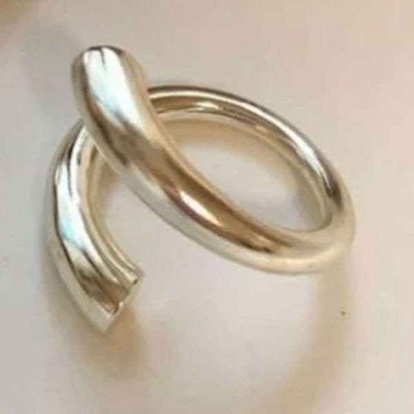 The Axis 925 adjustable modern statement ring in silver - Thumbnail 4