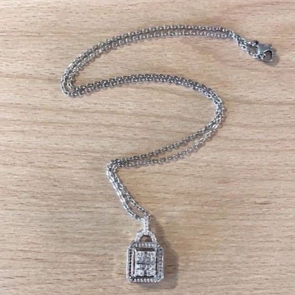 The Empire Retro Pendant Necklace in 925 cubic zirconia - Thumbnail 5