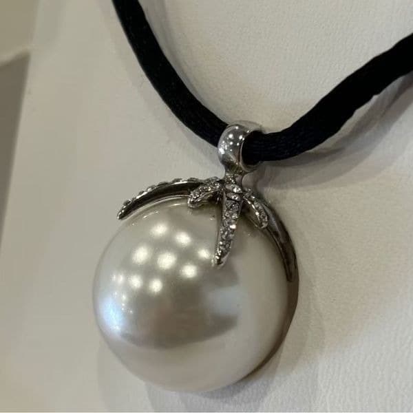 Vintage Misaki Pearl Pendant on satin string. - Thumbnail 2