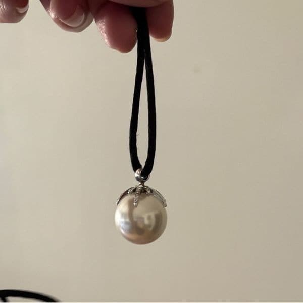 Vintage Misaki Pearl Pendant on satin string. - Thumbnail 9