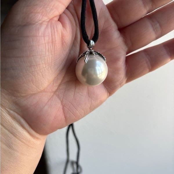 Vintage Misaki Pearl Pendant on satin string. - Thumbnail 6