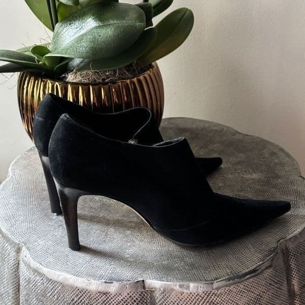 SERGIO ROSSI Ankle Bootie Black Suede Point Toe Slim Heel Zip O Ring 6.5 - Thumbnail 6