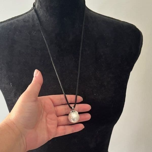Vintage Misaki Pearl Pendant on satin string. - Thumbnail 10