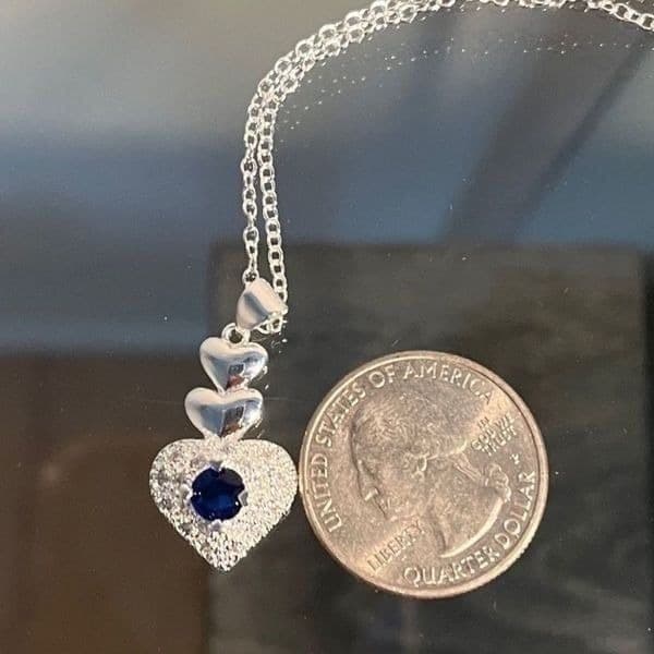 The Something Blue Heart pendant necklace in sapphire and 925 - Thumbnail 6