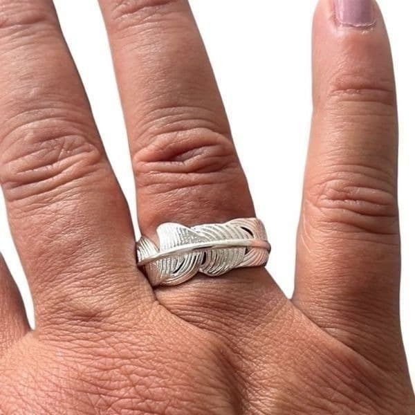 The Dainty Feather adjustable 925 silver ring - Thumbnail 2