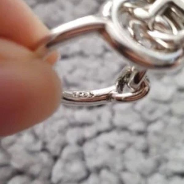 The Toggle Oversized Statement Ring in 925 silver - Thumbnail 2