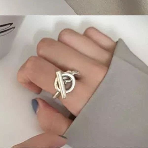 The Toggle Oversized Statement Ring in 925 silver - Thumbnail 7
