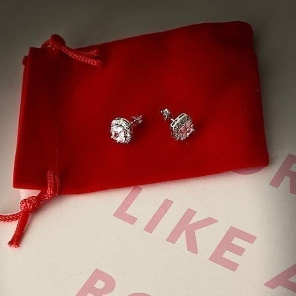 Last pair!Classic zircon studs in Sterling Silver - Thumbnail 7