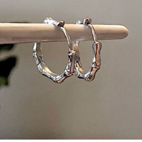 The Bamboo Beauty Dainty hoop earrings in 925 silver - Thumbnail 6