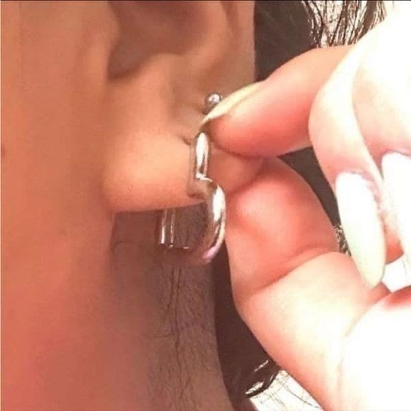 The Statement Heart earrings hoop huggie in 925 silver - Thumbnail 4