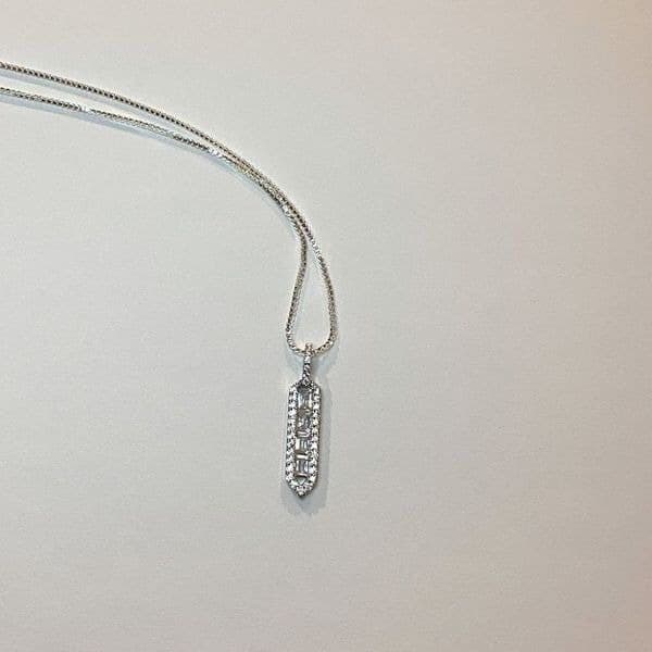 The Empire Estate inspired 925 White Sapphire Pendant necklace - Thumbnail 5
