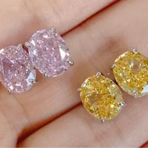 The Timeless Classic Yellow stud earrings in 925 and cubic zirconia - Thumbnail 4