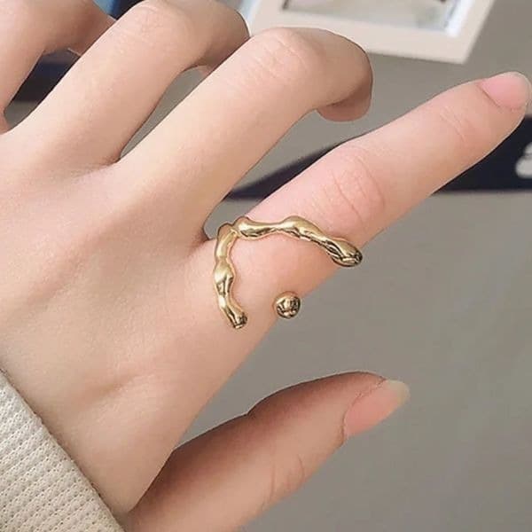 The Crawling Ring adjustable in 925 Gold plated - Image 1