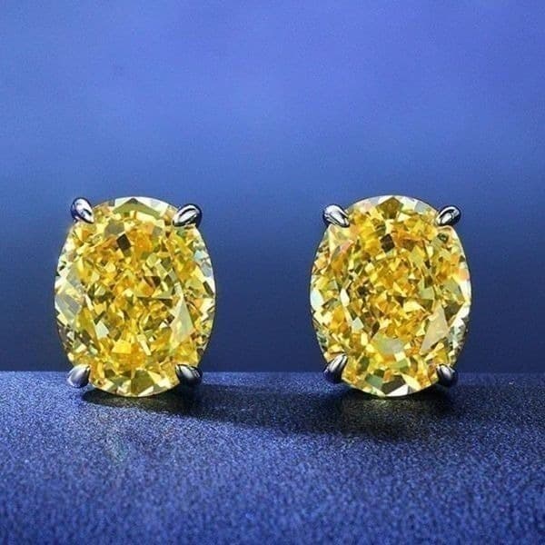 The Timeless Classic stud earrings in 925 and cubic zirconia - Image 1