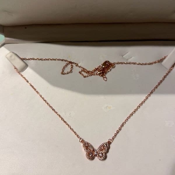Elegant Butterfly Pendant Necklace - Thumbnail 6