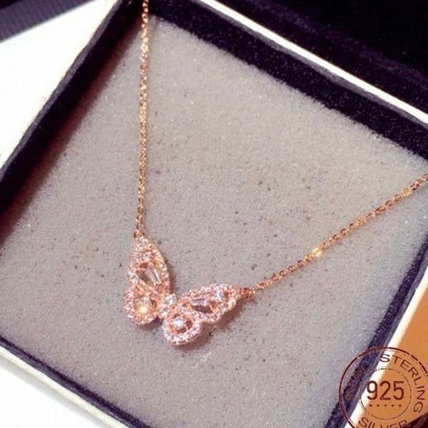 Elegant Butterfly Pendant Necklace - Thumbnail 2