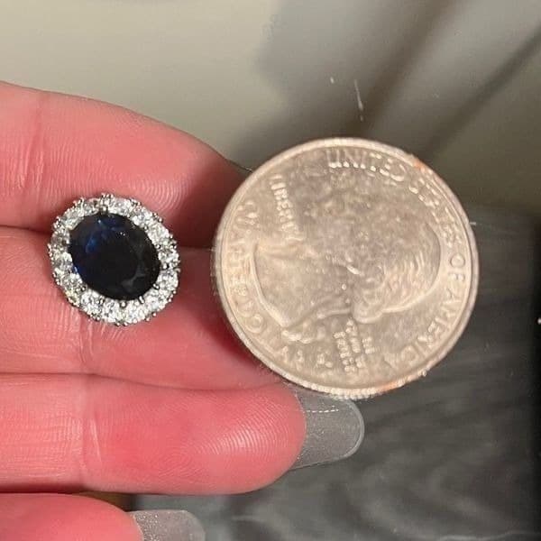 The Spencer Earring’s in white and blue Sapphire - Thumbnail 4