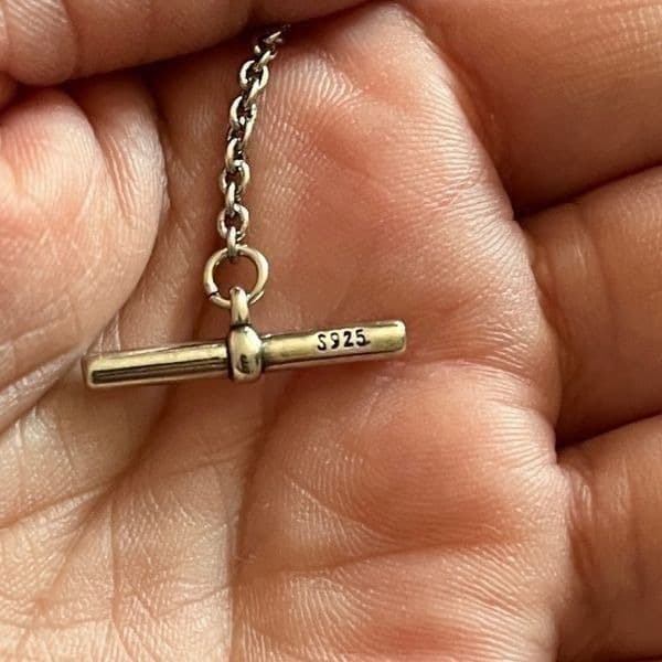 The Lock It Down Long silver necklace with lock and toggle closure - Thumbnail 5