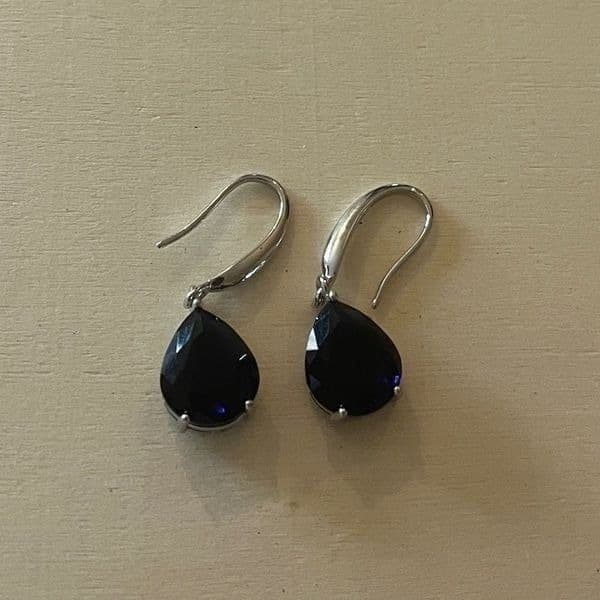 The Mystical Sapphire Teardrop Drop Earrings in 925 silver - Thumbnail 5