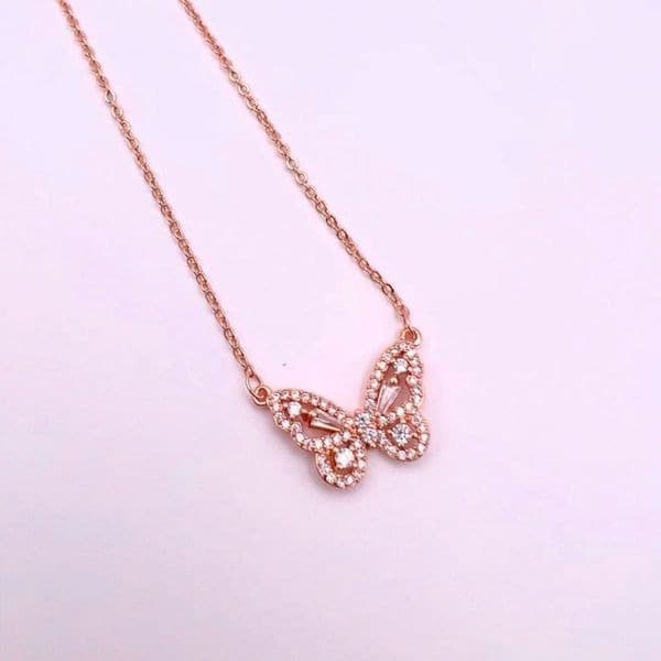 Elegant Butterfly Pendant Necklace - Image 1