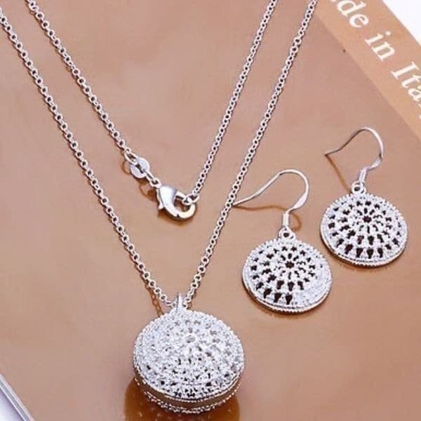 The Oracle silver filigree round pendant & earrings set in sterling silver - Image 1