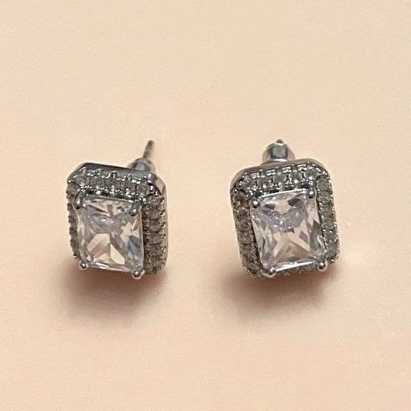 The Cocktail Earrings statement stud earrings - Thumbnail 6