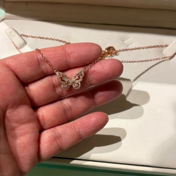 Elegant Butterfly Pendant Necklace - Thumbnail 5
