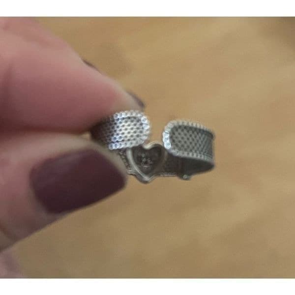 The Unchain My Heart Ring in antiqued Tibetan Silver 925 - Thumbnail 4