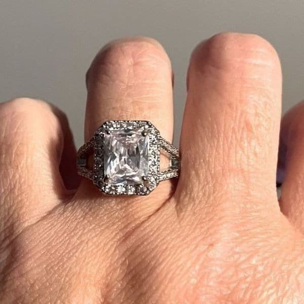 The Upgrade Ring 6 Carat statement engagement cocktail ring in 925 silver sz 6 - Thumbnail 8