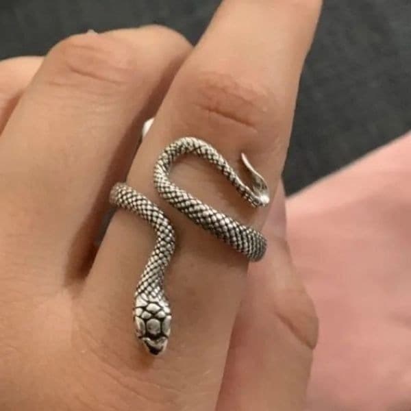 The Python Wrap Around Adjustable ring in 925 antiqued Silver - Thumbnail 2