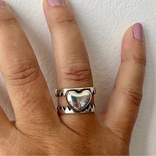 The Jagged Heart statement ring adjustable in 925 - Thumbnail 10