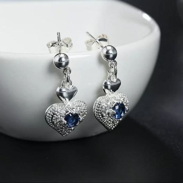 The Something Blue Heart drop earrings in sapphire and 925 - Thumbnail 2