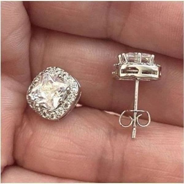The Classical zircon studs in Sterling Silver - Thumbnail 2