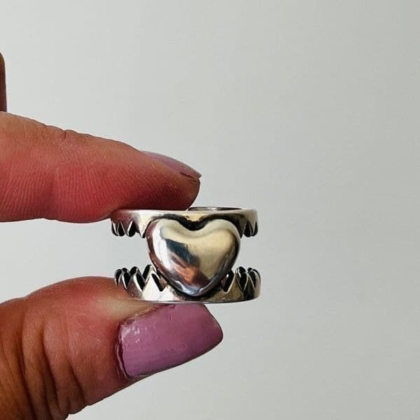 The Jagged Heart statement ring adjustable in 925 - Thumbnail 8
