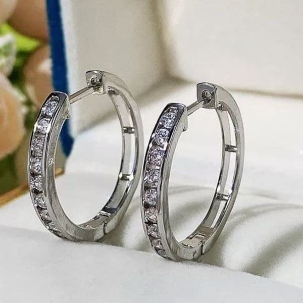 The Dramatic Hoop in cubic zirconia in 925 - Image 1